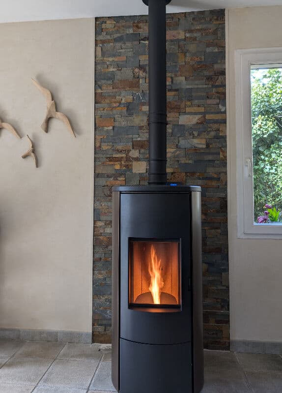 Nobis A8 steel bronze installé à L'isle sur la Sorgues (Vaucluse) dans le 84 par Flamme Concept