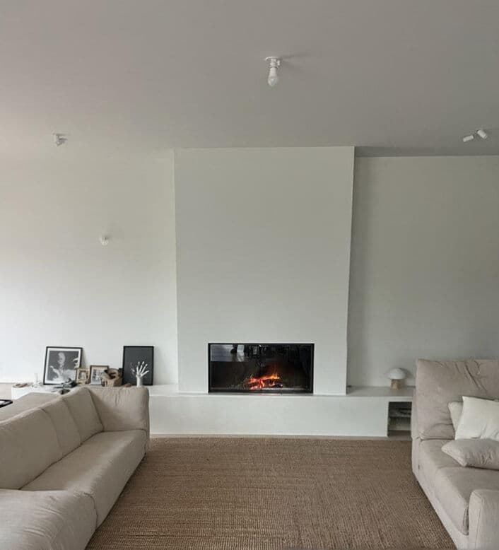 Cheminée Kalfire 105/47F, insert design de cheminée installé à L'isle sur la sorgue dans le Vaucluse (84800) par Flamme Concept