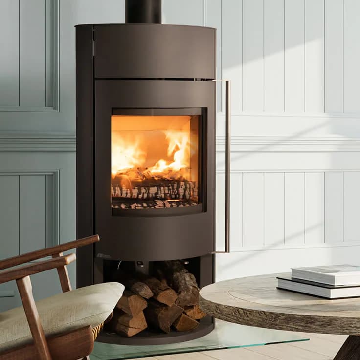 Fonte Flamme Pôele à bois Lona acier noir, vue principale, visuel fabricant
