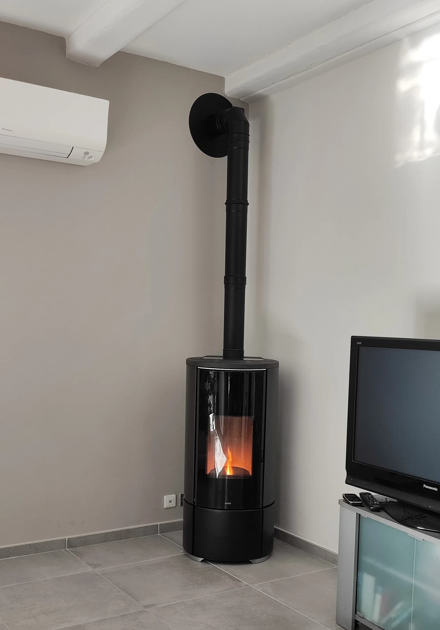 Nobis A8 top coax installé à Gordes dans le Vaucluse (84220) par Flamme Concept
